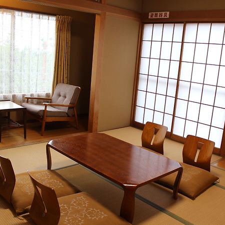 Raku Hotel Hakone Buitenkant foto