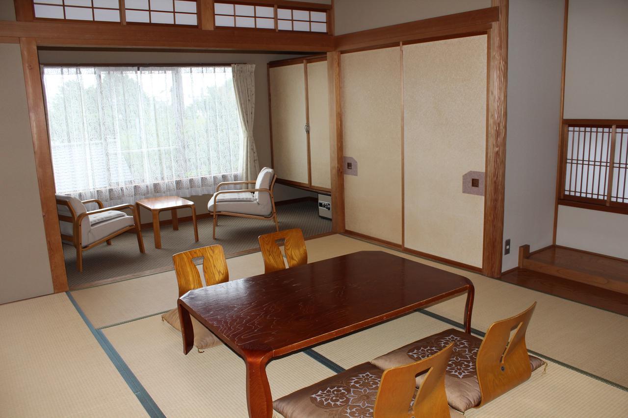Raku Hotel Hakone Buitenkant foto